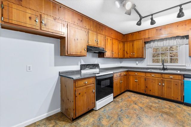 95 Club Trail, Chatsworth, GA 30705