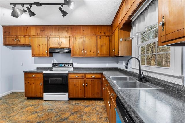 95 Club Trail, Chatsworth, GA 30705