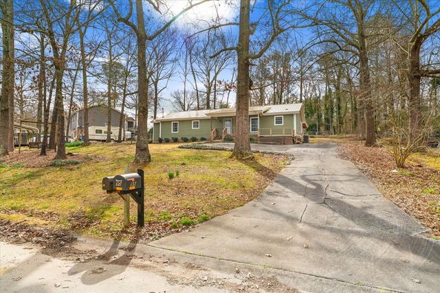 95 Club Trail, Chatsworth, GA 30705