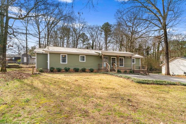 95 Club Trail, Chatsworth, GA 30705