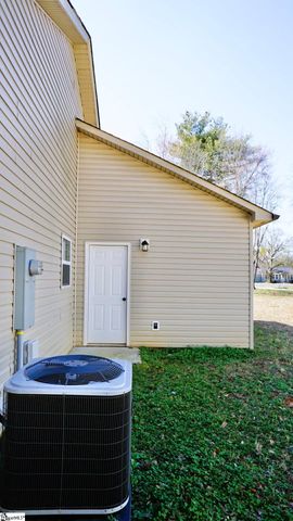 613A Belton Highway, Williamston, SC 29697