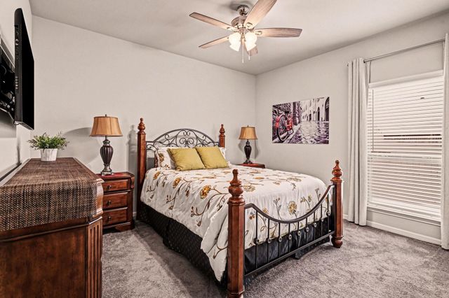 320 Red Maple Lane, Conroe, TX 77304