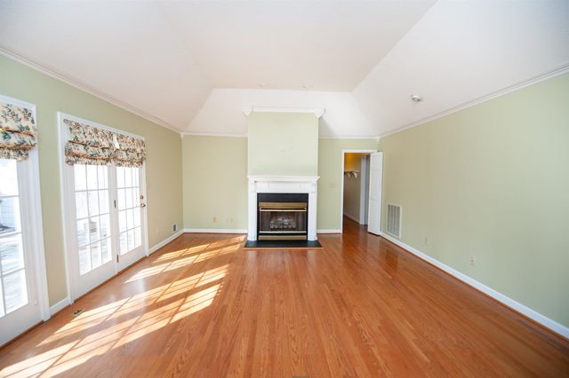 1200 Shoresbrook Road, Spartanburg, SC 29301