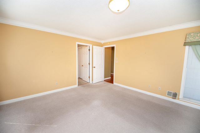 1200 Shoresbrook Road, Spartanburg, SC 29301