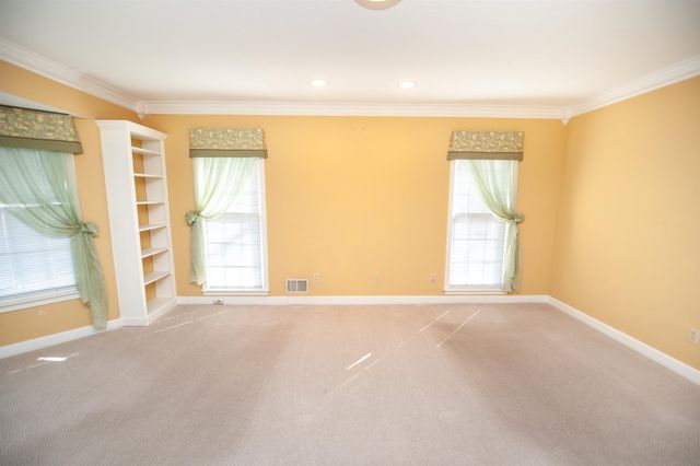 1200 Shoresbrook Road, Spartanburg, SC 29301