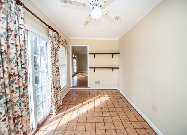 1200 Shoresbrook Road, Spartanburg, SC 29301