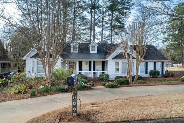 1200 Shoresbrook Road, Spartanburg, SC 29301