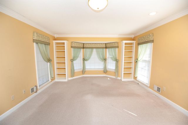 1200 Shoresbrook Road, Spartanburg, SC 29301