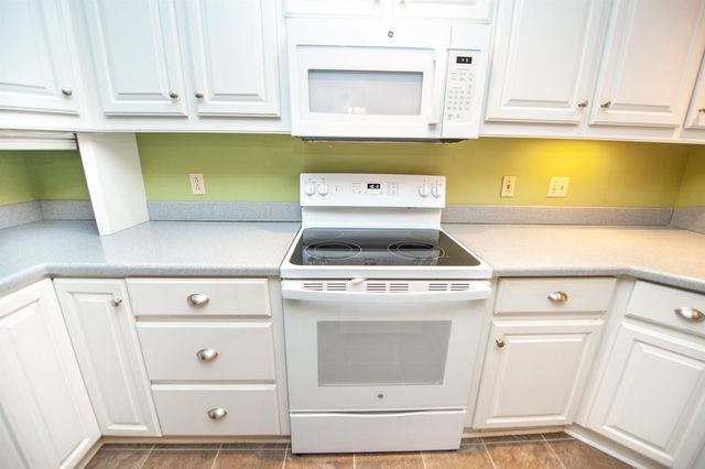 1200 Shoresbrook Road, Spartanburg, SC 29301