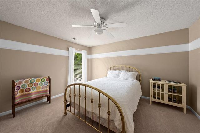 5901 W 153rd Street, Overland Park, KS 66223