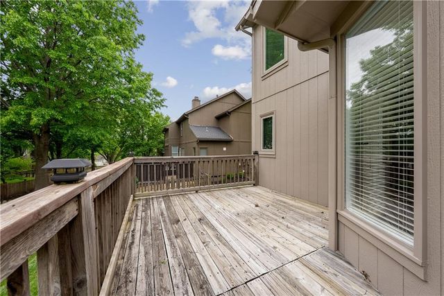5901 W 153rd Street, Overland Park, KS 66223