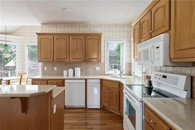 5901 W 153rd Street, Overland Park, KS 66223