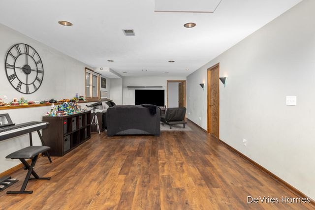 6518 Kingtree Drive, Byron Center, MI 49315