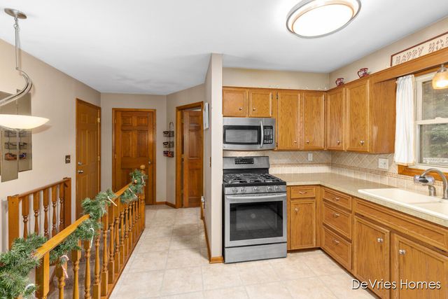 6518 Kingtree Drive, Byron Center, MI 49315