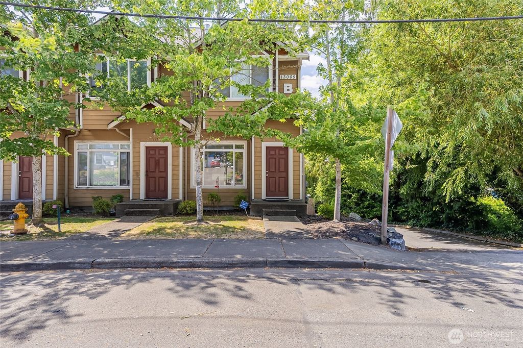 13005 64th Avenue S #B117, Seattle, WA 98178