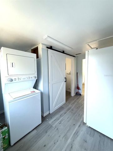 801 E 2ND STREET, Englewood, FL 34223