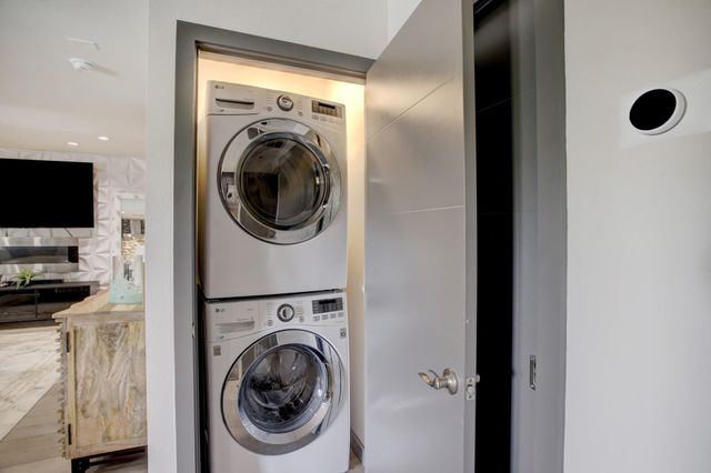 1410 Hyde Park Boulevard 212, Houston, TX 77006