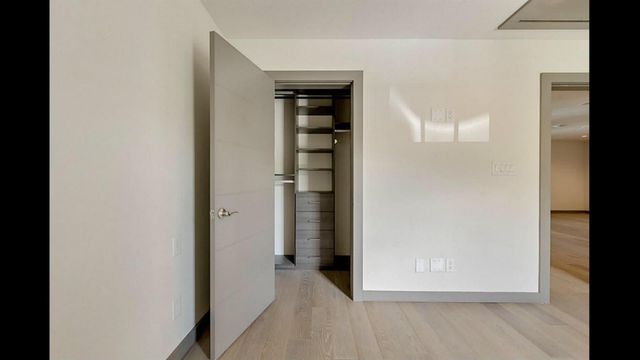 1410 Hyde Park Boulevard 212, Houston, TX 77006