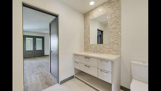 1410 Hyde Park Boulevard 212, Houston, TX 77006