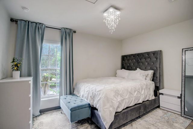 1410 Hyde Park Boulevard 212, Houston, TX 77006