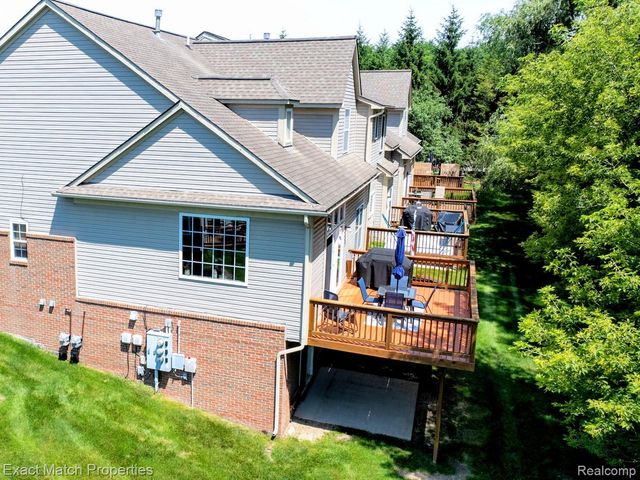 971 Sloane Court 4, White Lake Charter Township, MI 48386