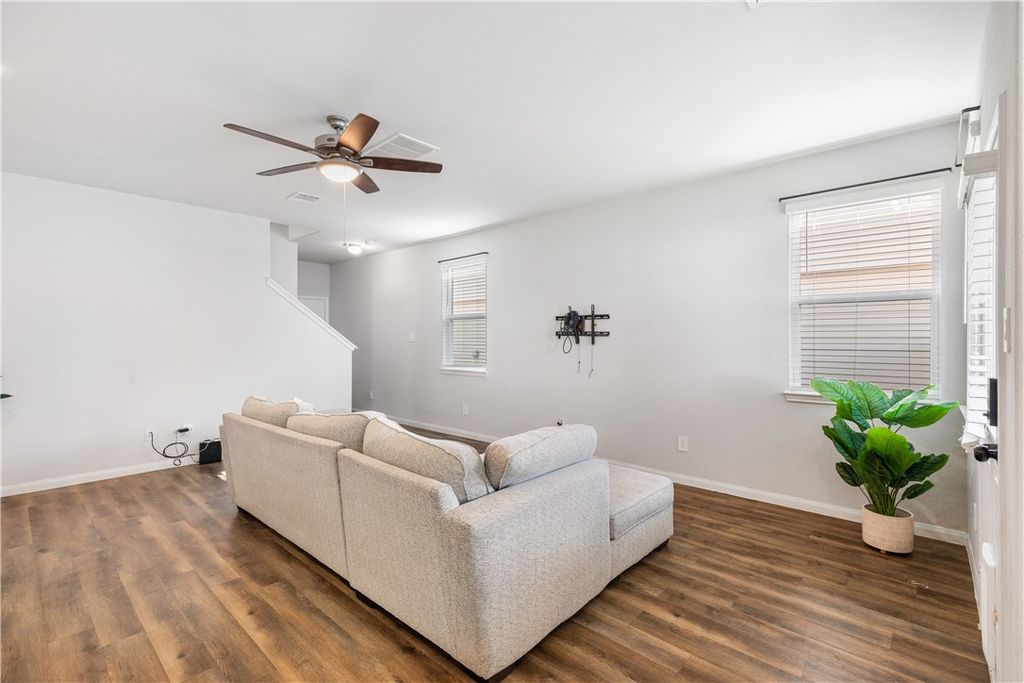 1425 Desire Lane, Bryan, TX 77803 — photo 4