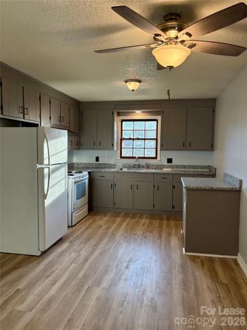 2800 Matoka Trail, Matthews, NC 28104
