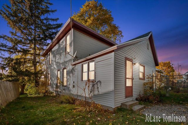 3274 Briggs Blvd Boulevard, Grand Rapids, MI 49525