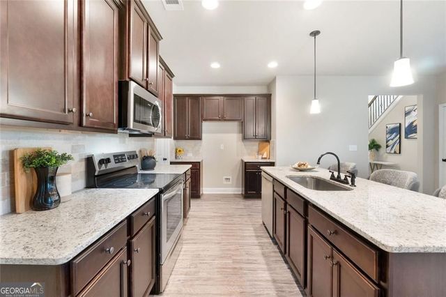 104 Armory Creek Drive, Jackson, GA 30233