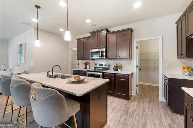 104 Armory Creek Drive, Jackson, GA 30233