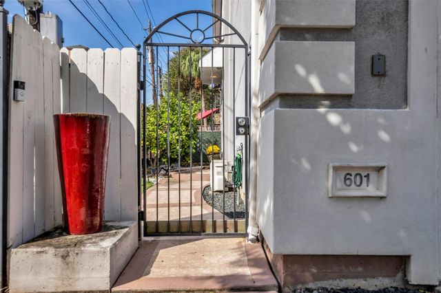 601 Lester Street, Houston, TX 77007