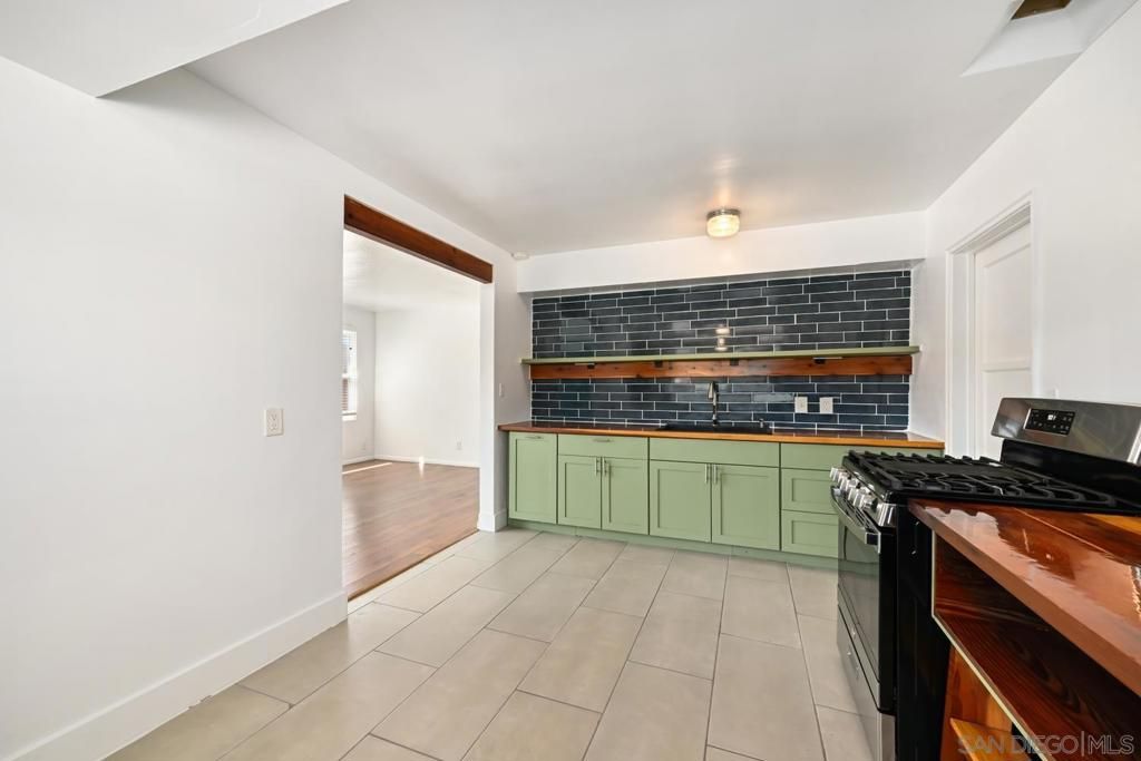 6074 Rock St, San Diego, CA 92115 — photo 2