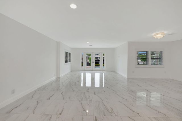 2612 NE 5 Street, Pompano Beach, FL 33062