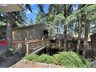 202 TRAILSIDE Loop, Eugene, OR 97405