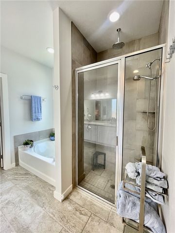 145 Highwood Dr, Rockport, TX 78382