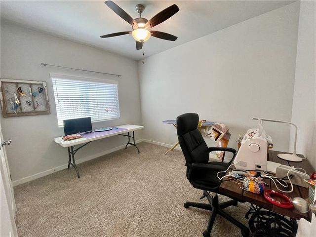 145 Highwood Dr, Rockport, TX 78382