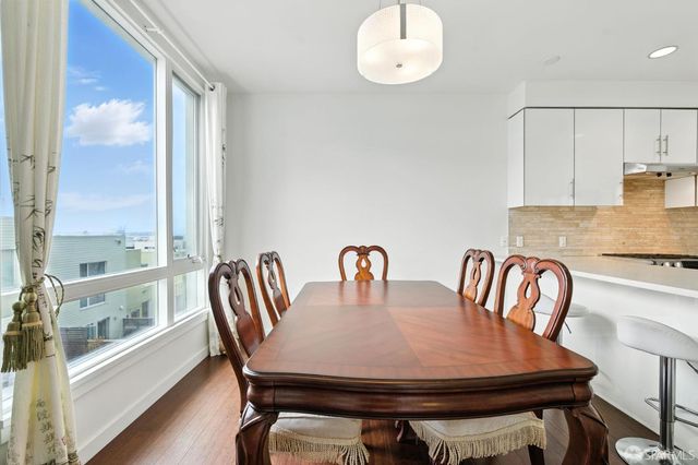 50 Jerrold Avenue 215, San Francisco, CA 94124