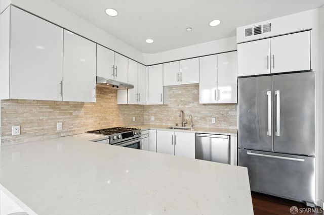 50 Jerrold Avenue 215, San Francisco, CA 94124