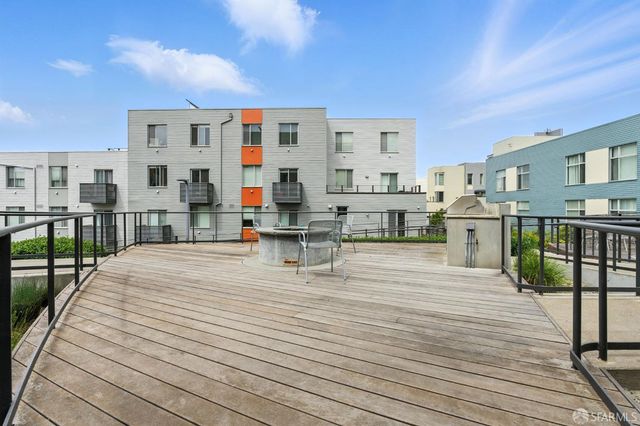 50 Jerrold Avenue 215, San Francisco, CA 94124