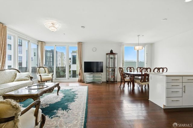 50 Jerrold Avenue 215, San Francisco, CA 94124