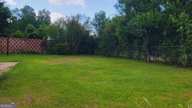 700 W Main St. Street, Thomaston, GA 30286