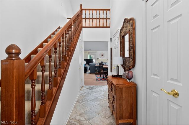 858 Sutton Place, Akron, OH 44313