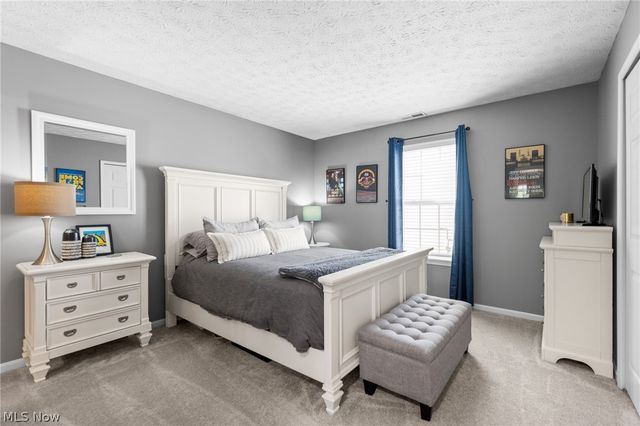 13913 Woodcroft, North Royalton, OH 44133