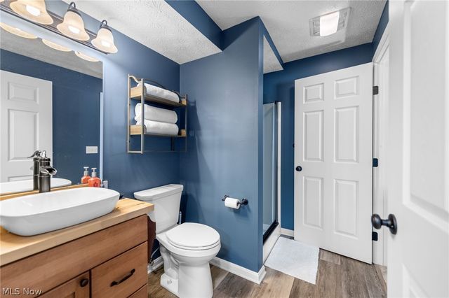 13913 Woodcroft, North Royalton, OH 44133