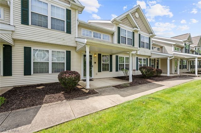 13913 Woodcroft, North Royalton, OH 44133