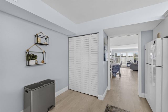 801 Lake Shore Drive 302, Lake Park, FL 33403