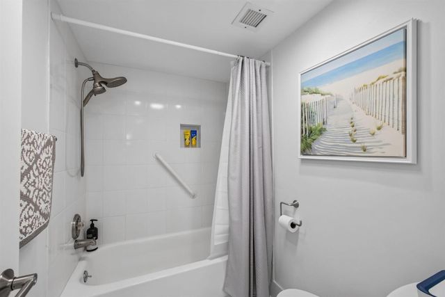 801 Lake Shore Drive 302, Lake Park, FL 33403