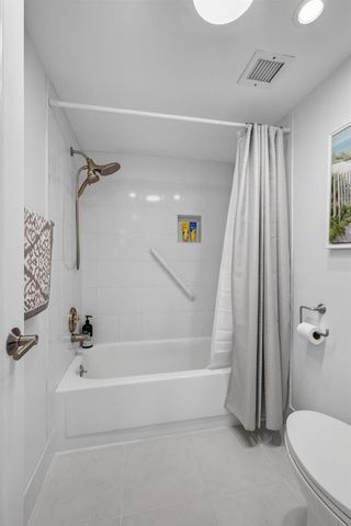 801 Lake Shore Drive 302, Lake Park, FL 33403