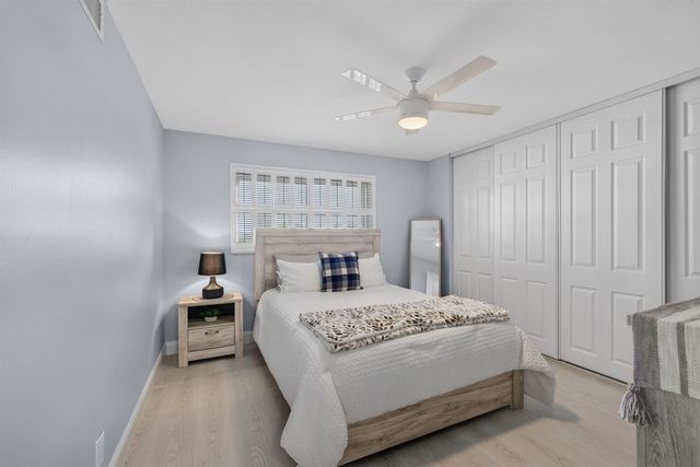 801 Lake Shore Drive 302, Lake Park, FL 33403