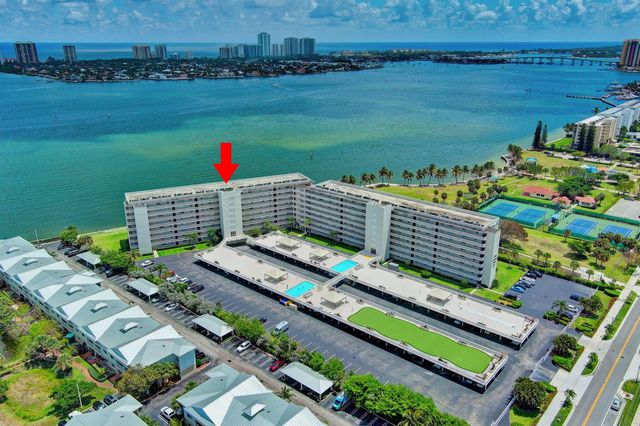 801 Lake Shore Drive 302, Lake Park, FL 33403